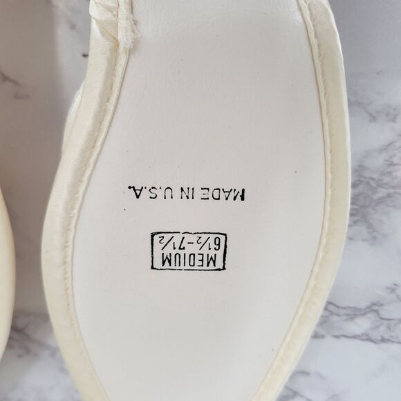 Vintage Cream Satin and Lace Women's House Slippers 60s Peep Toe - Picture 7 of 13